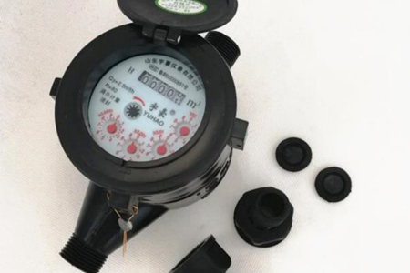 遠(yuǎn)傳水表廠家告訴你選擇水表時(shí)需要考慮這些因素！ 圖1